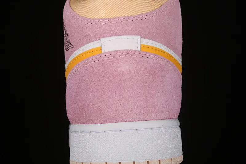 All Categories Air Jordan Jordan Series Basketball Shoes Air Jordan 1 Mid Air Jordan 1 Mid AJ1 Joe 1 Girly Pink China Basketball Shoes DC9517-600